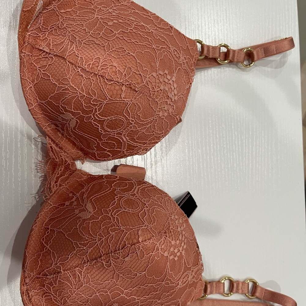 Lace Victoria secret push up bra